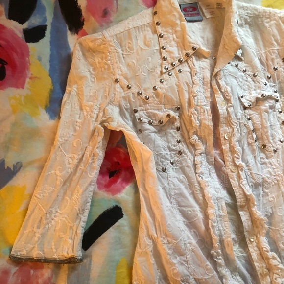 Paradsuco ruffled 3/4 length top - Picture 3 of 8